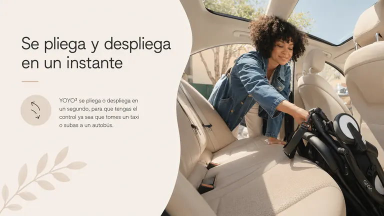 Stokke YOYO3 plegándose para guardarlo en un coche